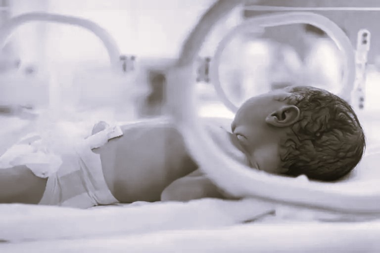 Venta de bebés en Oberá: crudos testimonios del pesado estigma que persiste