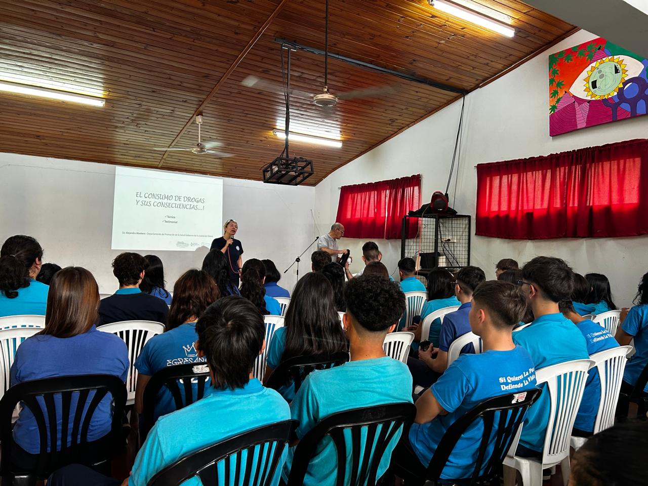 Prevención de adicciones en escuelas y colegios de Oberá
