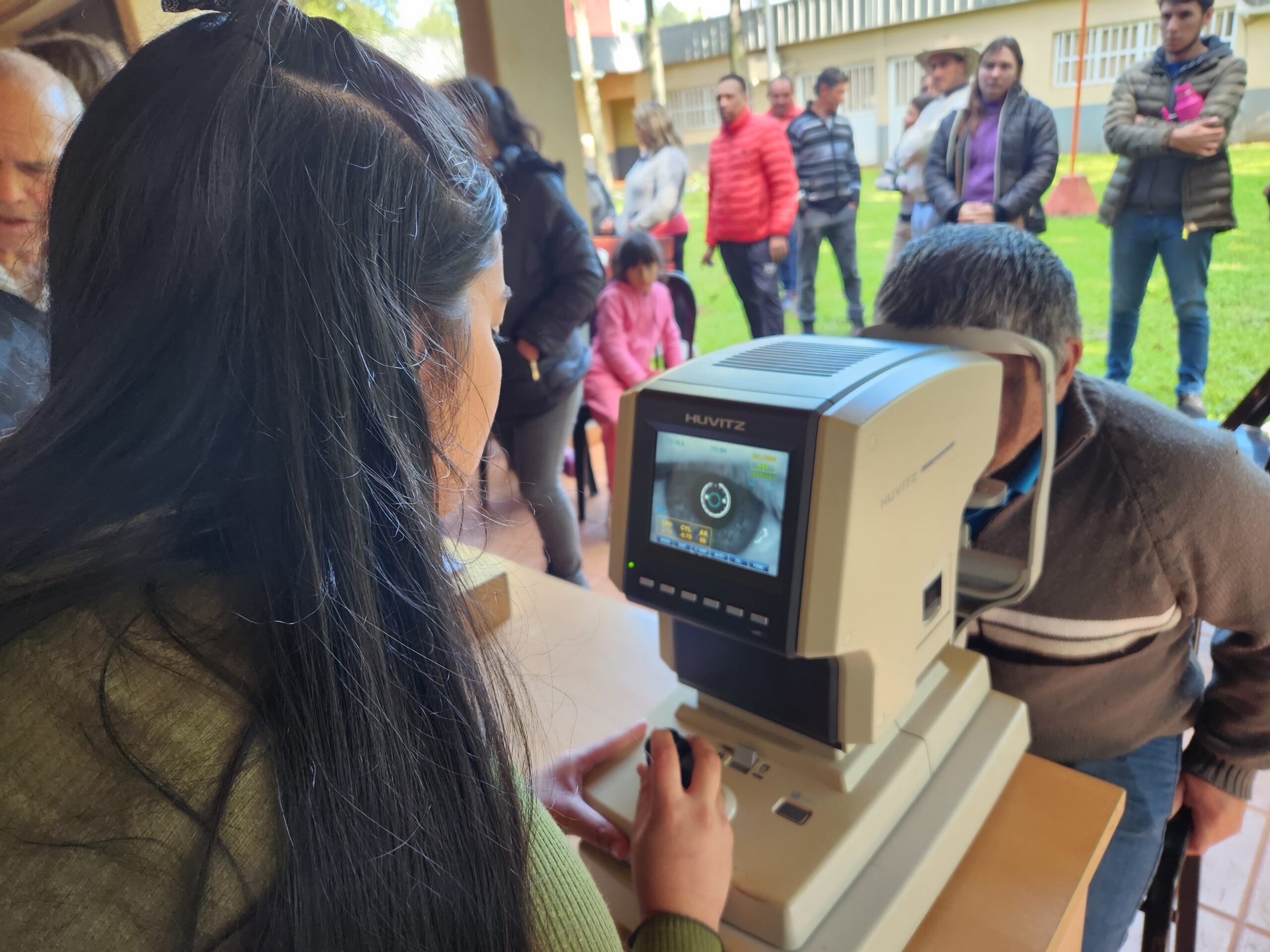 Gran convocatoria del programa Mirar Mejor en Dos de Mayo