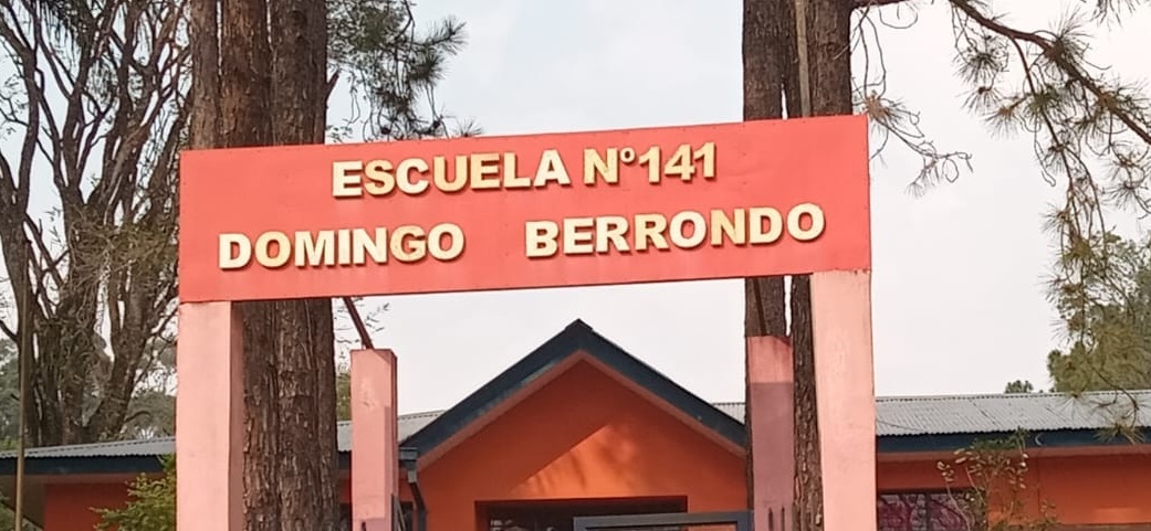 Violencia escolar: alumno golpeó a un maestro y a la directora de la 141 de San Martín