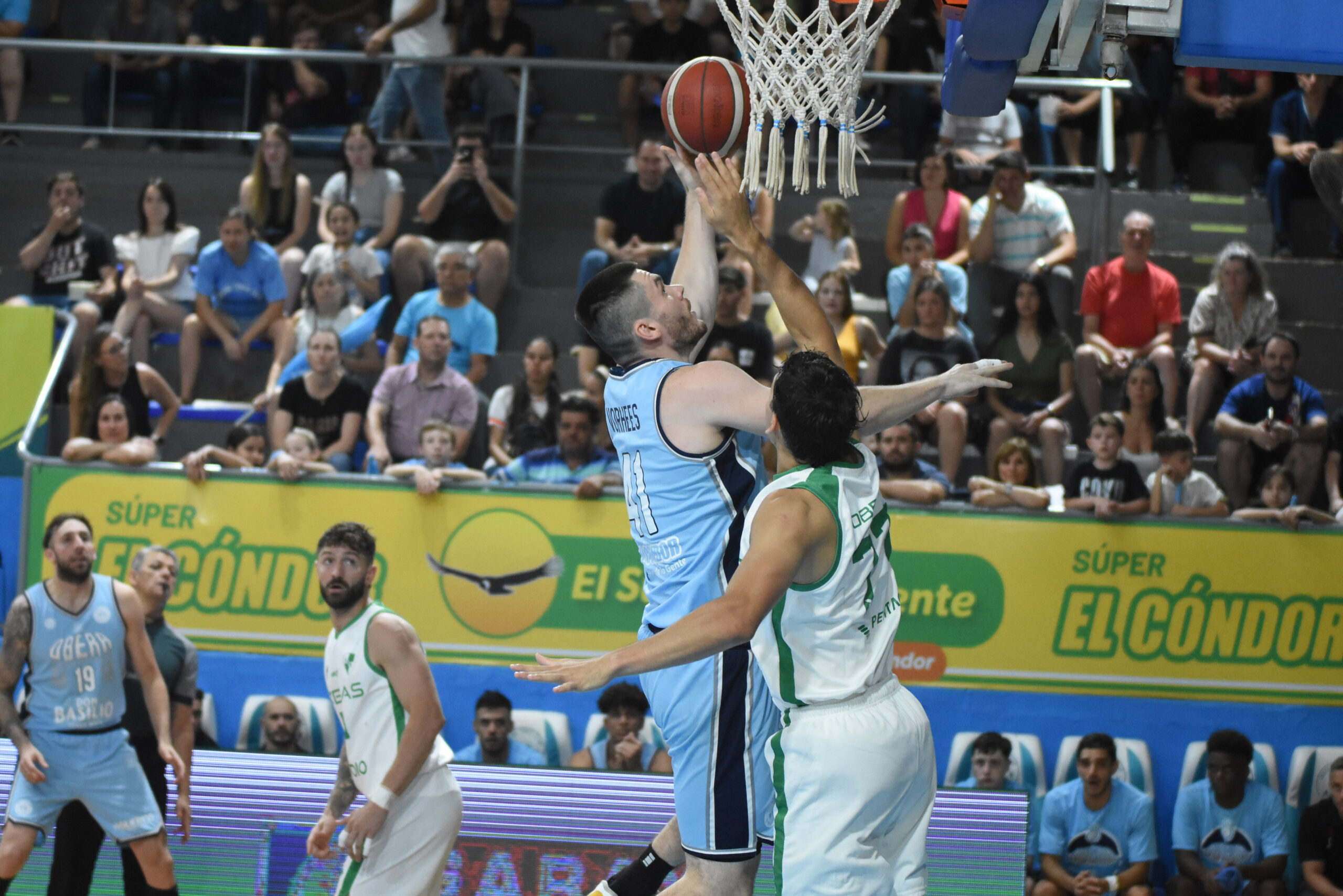 OTC derrotó a Atenas y volvió a festejar en casa