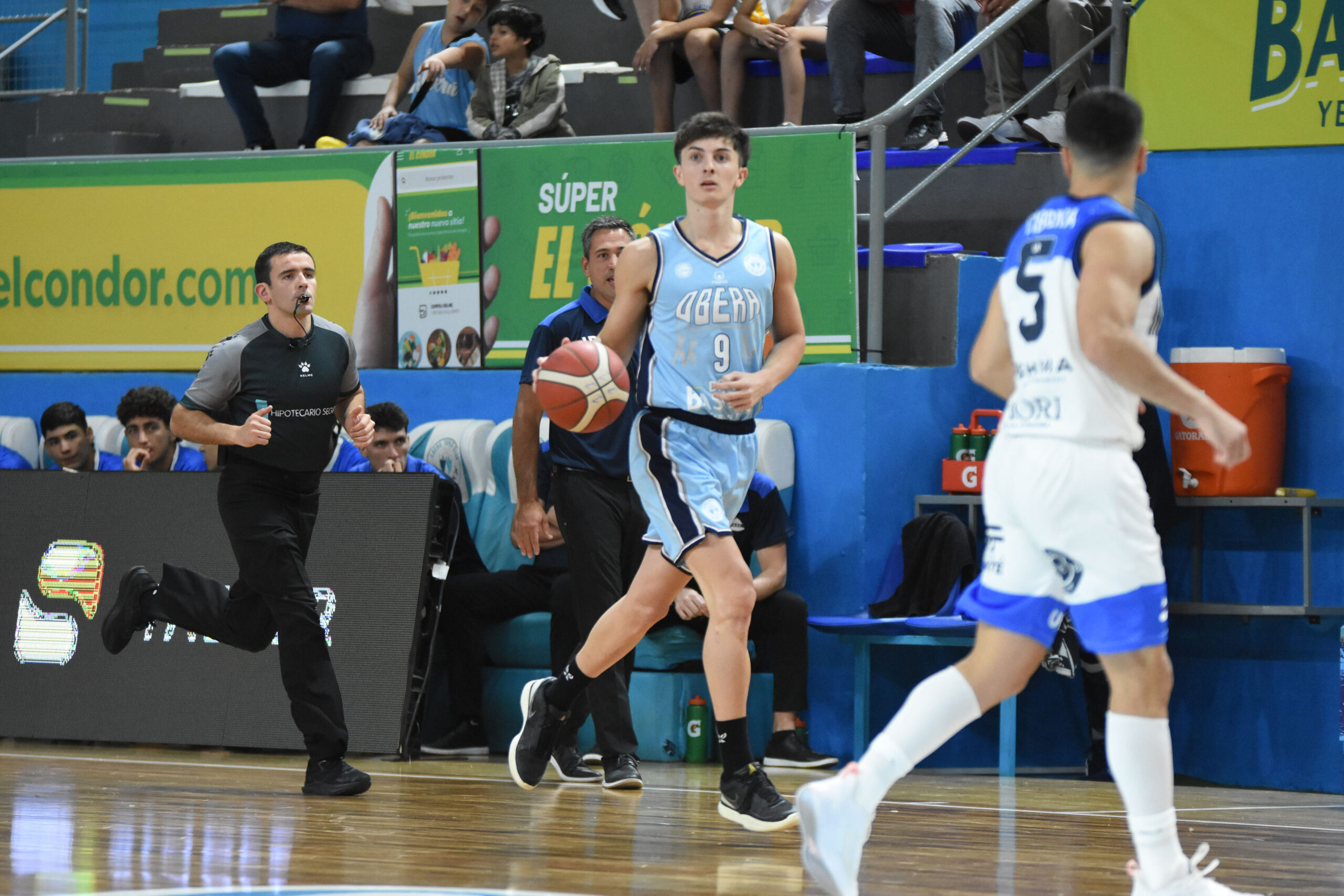 El base de OTC Francisco Conrradi entrena con la selección mayor argentina