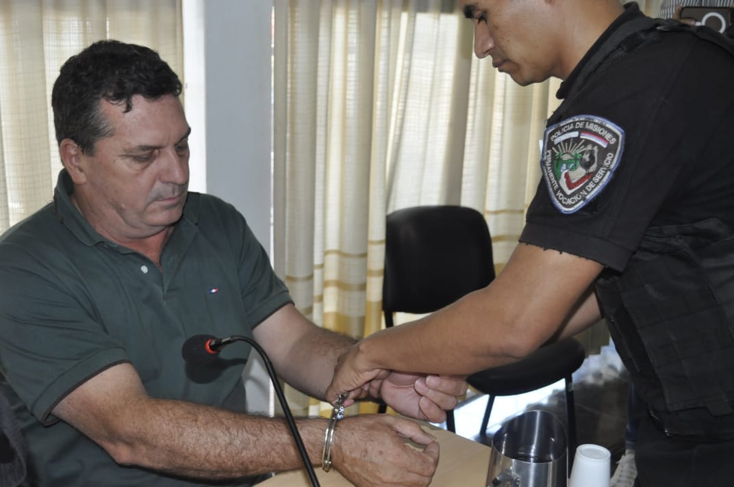 Encontró a su mujer con su mejor amigo y le disparó: lo condenaron a 12 años de cárcel