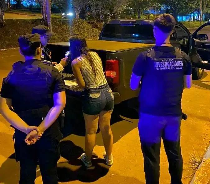 Detenida por manejar borracha: bien adobada con casi 4 veces más alcohol de lo permitido
