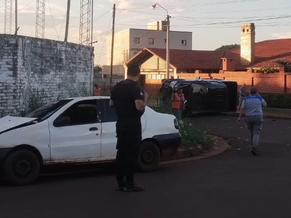 Choque y vuelco sin lesionados en Oberá