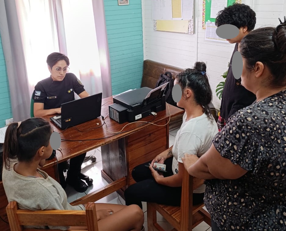 Fue hallada la menor de 14 años desaparecida: estaba con un chico de 15