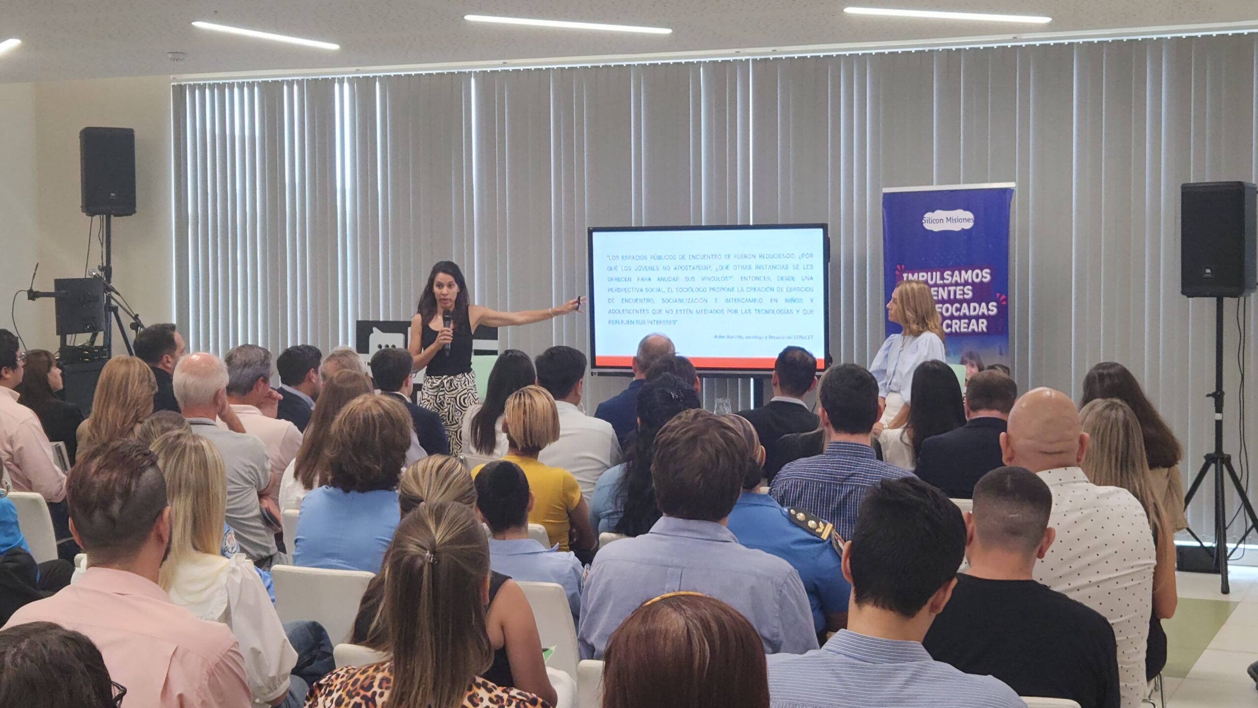 Juego Responsable disertó sobre el trabajo del IPLyC frente al juego online adolescente