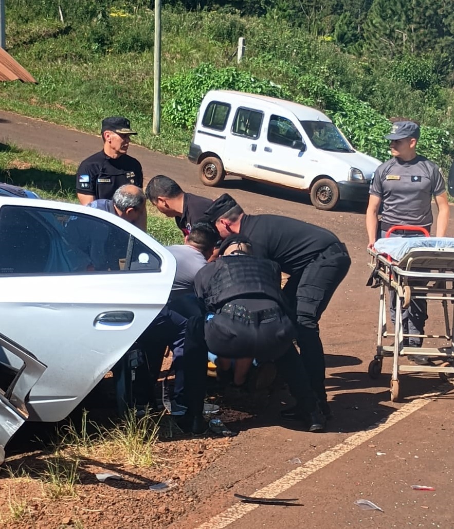 Identificaron a los implicados en el accidente entre un patrullero y otro coche