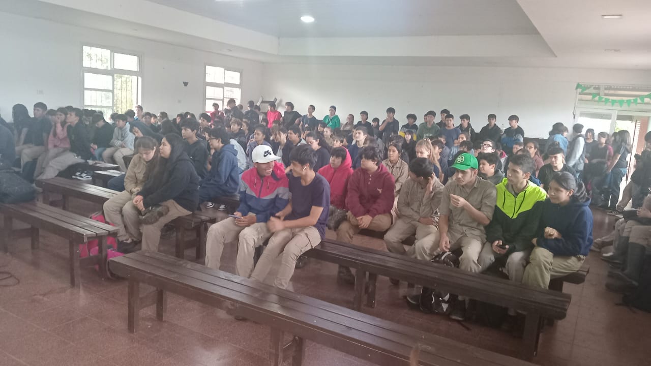 Extienden inscripciones para concurso “Reflejos en el Azar”