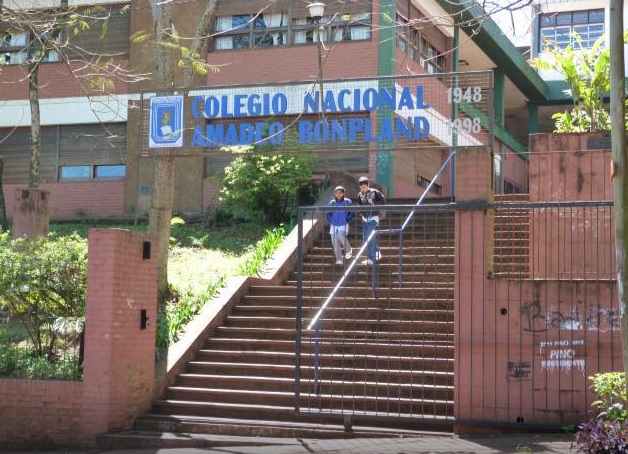 Preocupación por alumno del Nacional que se desmayó en el colegio