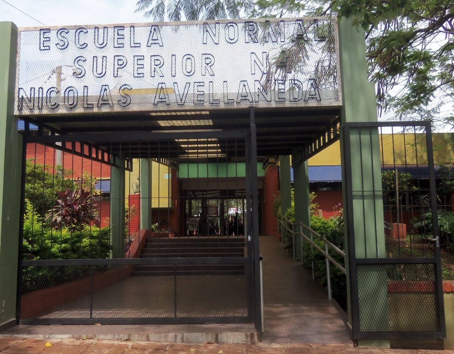 Por falta de agua suspendieron las clases en la Escuela Normal de Oberá