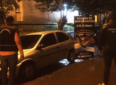Obereña permutó su coche con un desconocido y recibió un auto robado