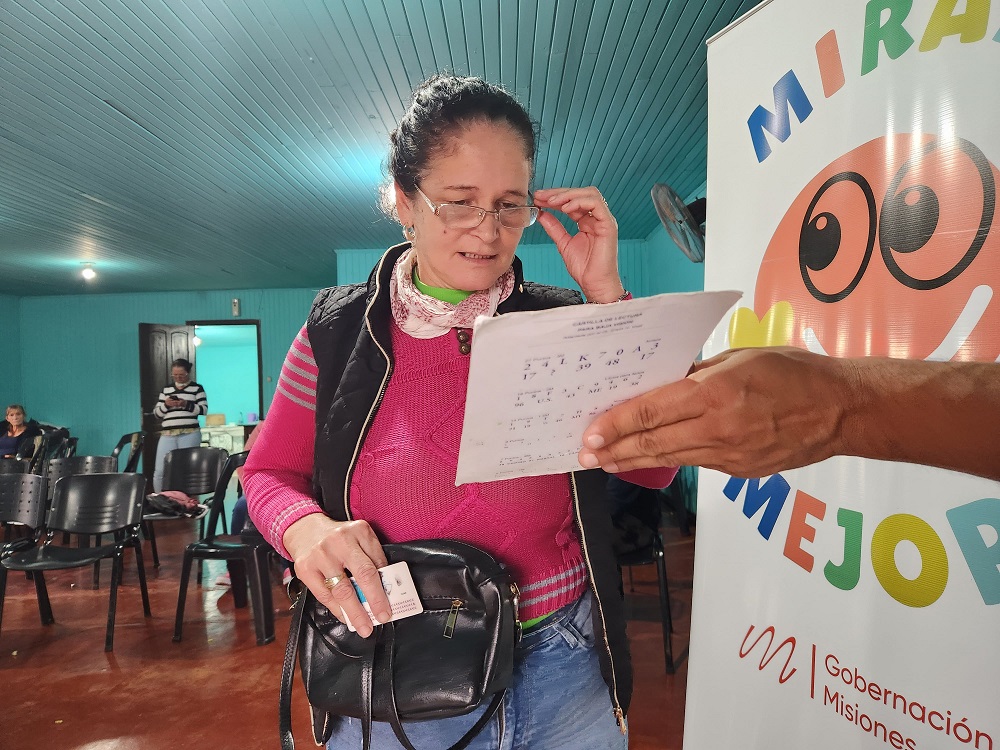 En Colonia Aurora, Mirar Mejor brindó soluciones integrales oftalmológicas