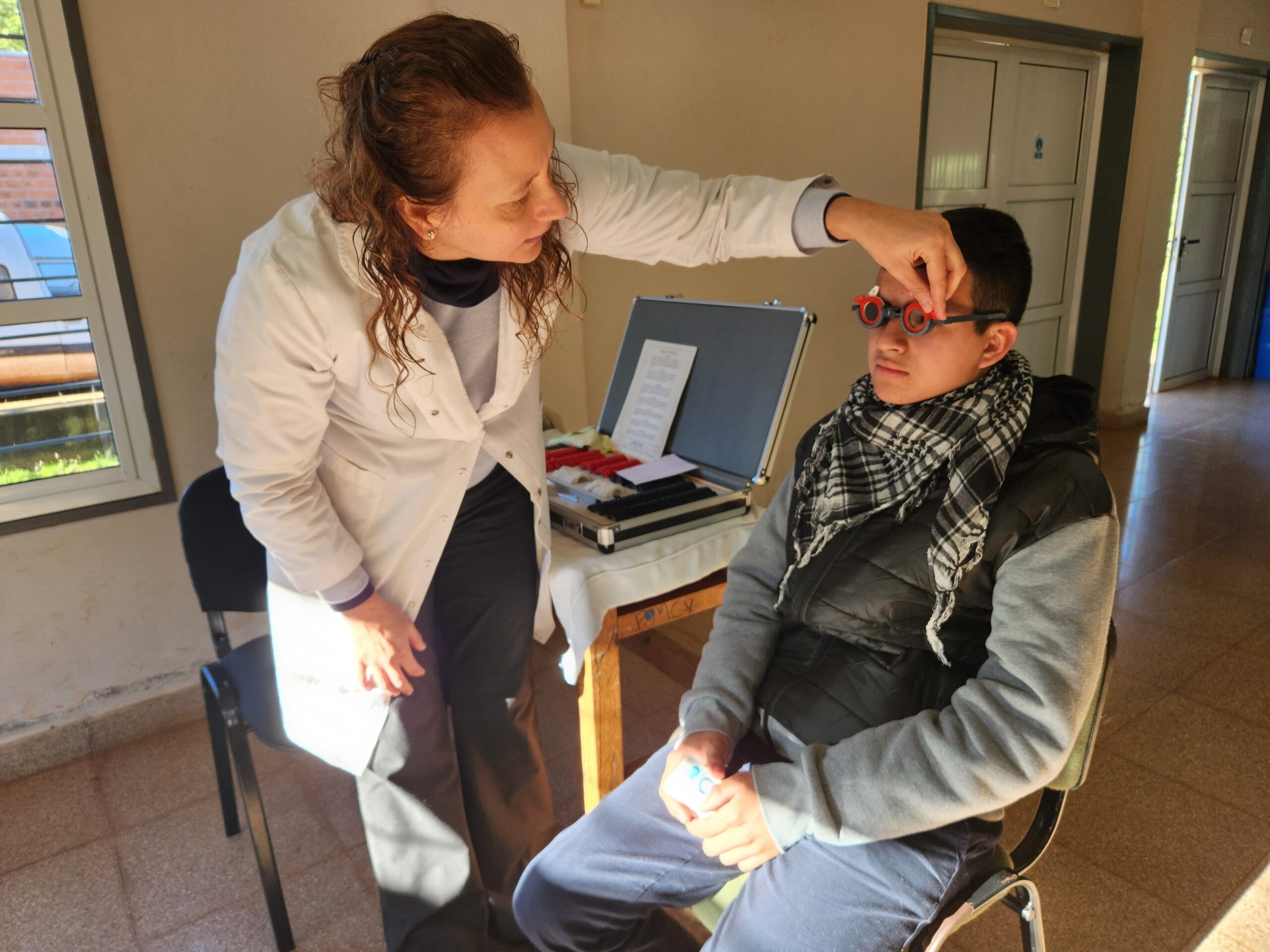 Mirar Mejor transformó la vida de más de 2500 misioneros con controles oftalmológicos