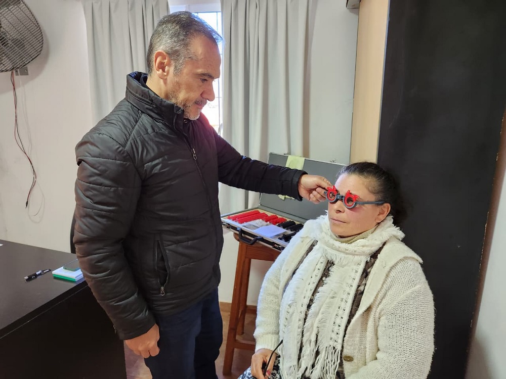 En Caraguatay, Mirar Mejor llevó atención oftalmológica a decenas de vecinos