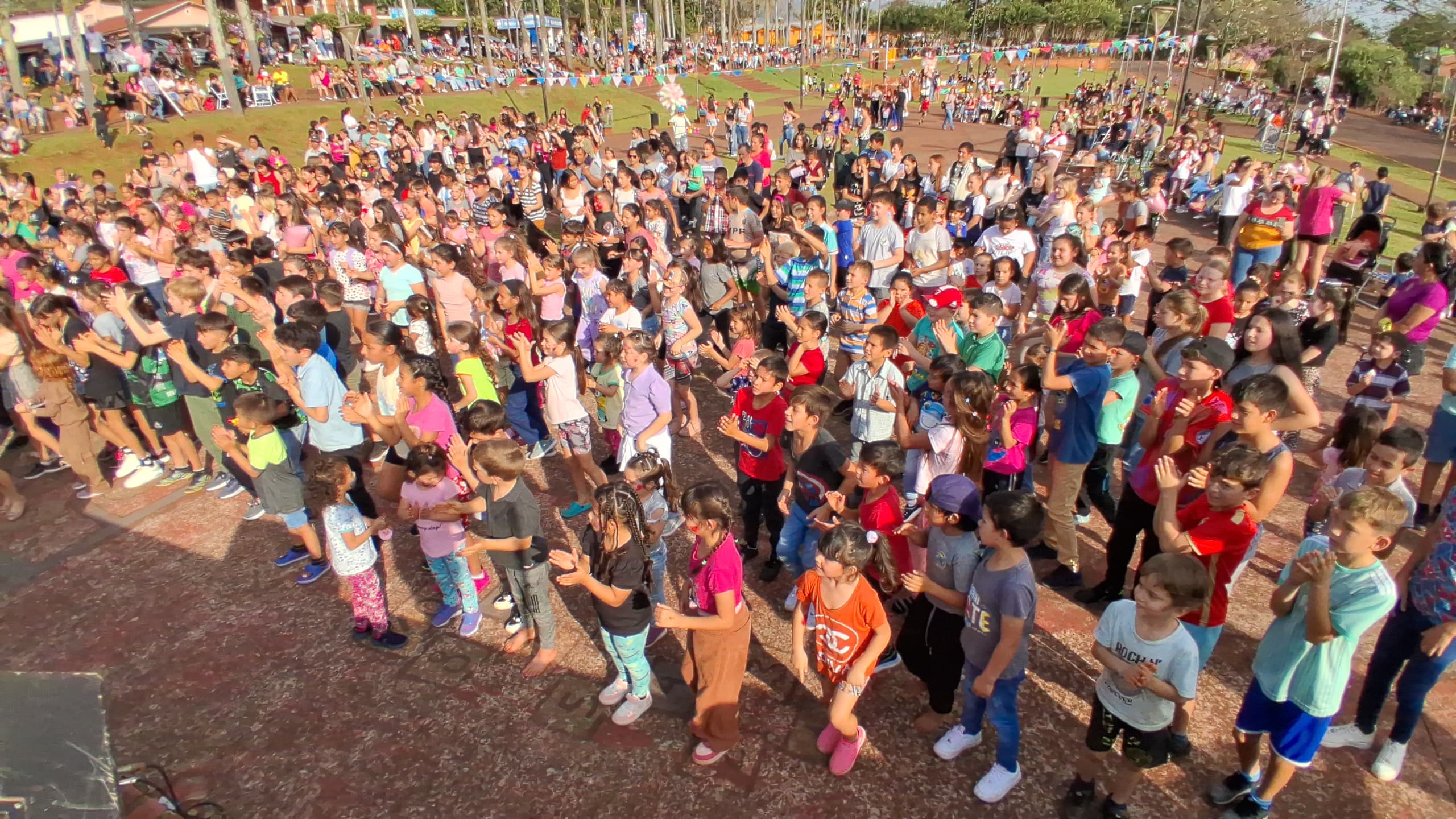 Gurises animó multitudinarios encuentros en Alem y 25 de Mayo