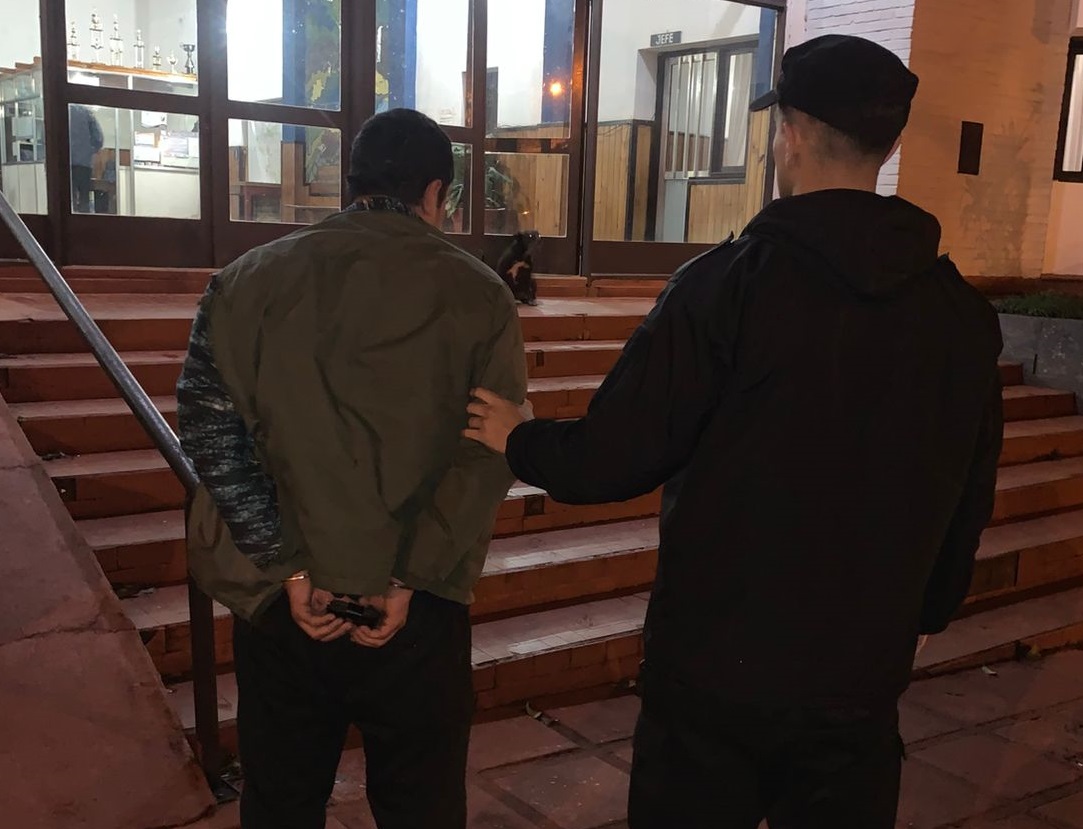 Se afanó unos sahumerios de El Cóndor y terminó en la comisaría