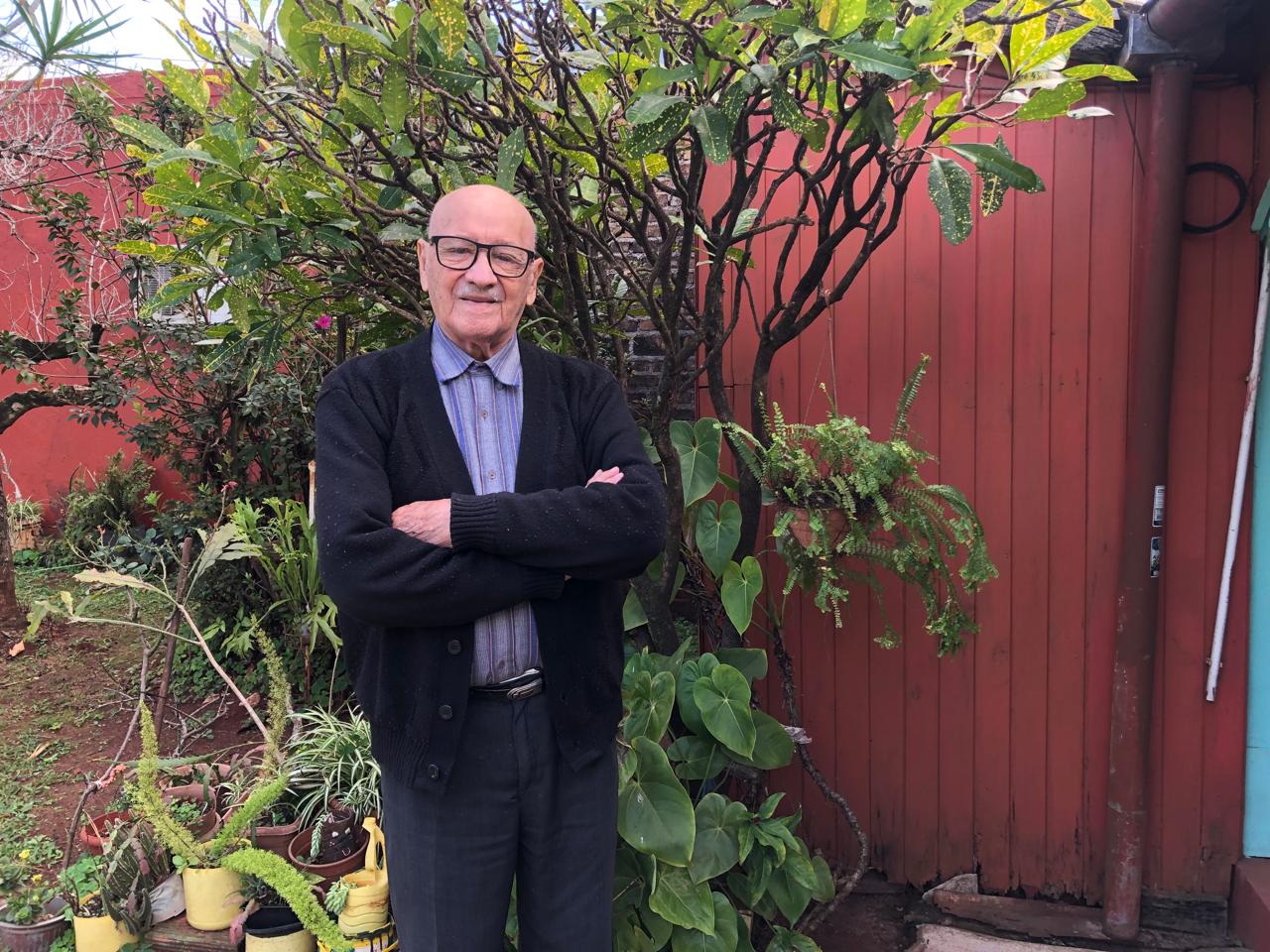 “Lo que hace mucho mal y enferma son la preocupación y el estrés”: don Anselmo Rodríguez a sus lúcidos 94 años