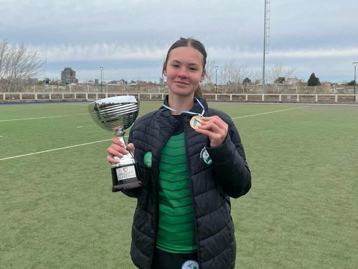 La obereña Valentina Do Santos se consagró campeona Nacional con el seleccionado de hockey