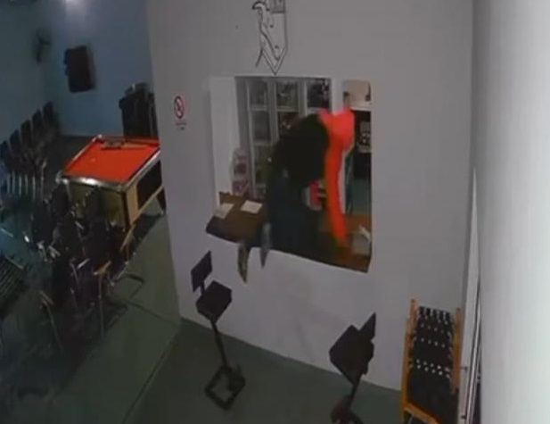 Ofrecen recompensa por una PlayStation 5 robada en Guaraní