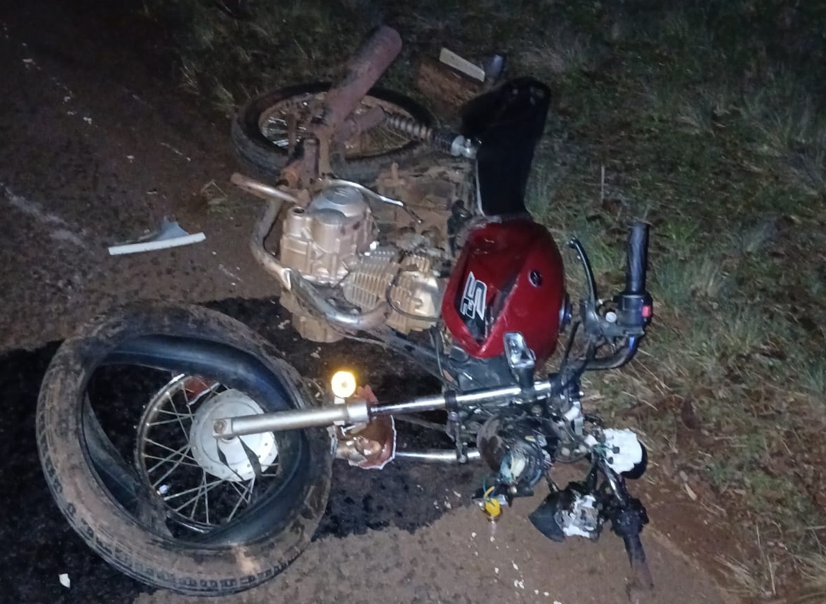 Un joven muerto tras choque de una moto con un coche en Panambí