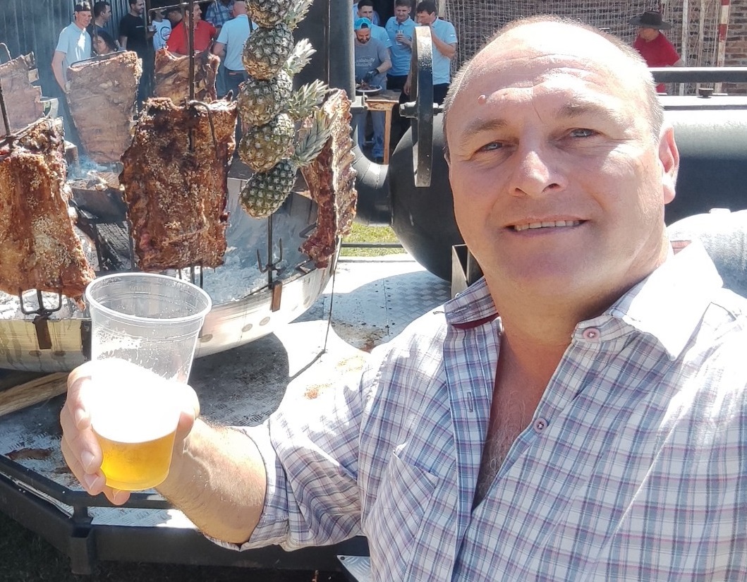 “No permito que vengan a mi municipio a filmar”: prepotente Cali Goring con periodistas que investigan el escándalo de las pensiones truchas