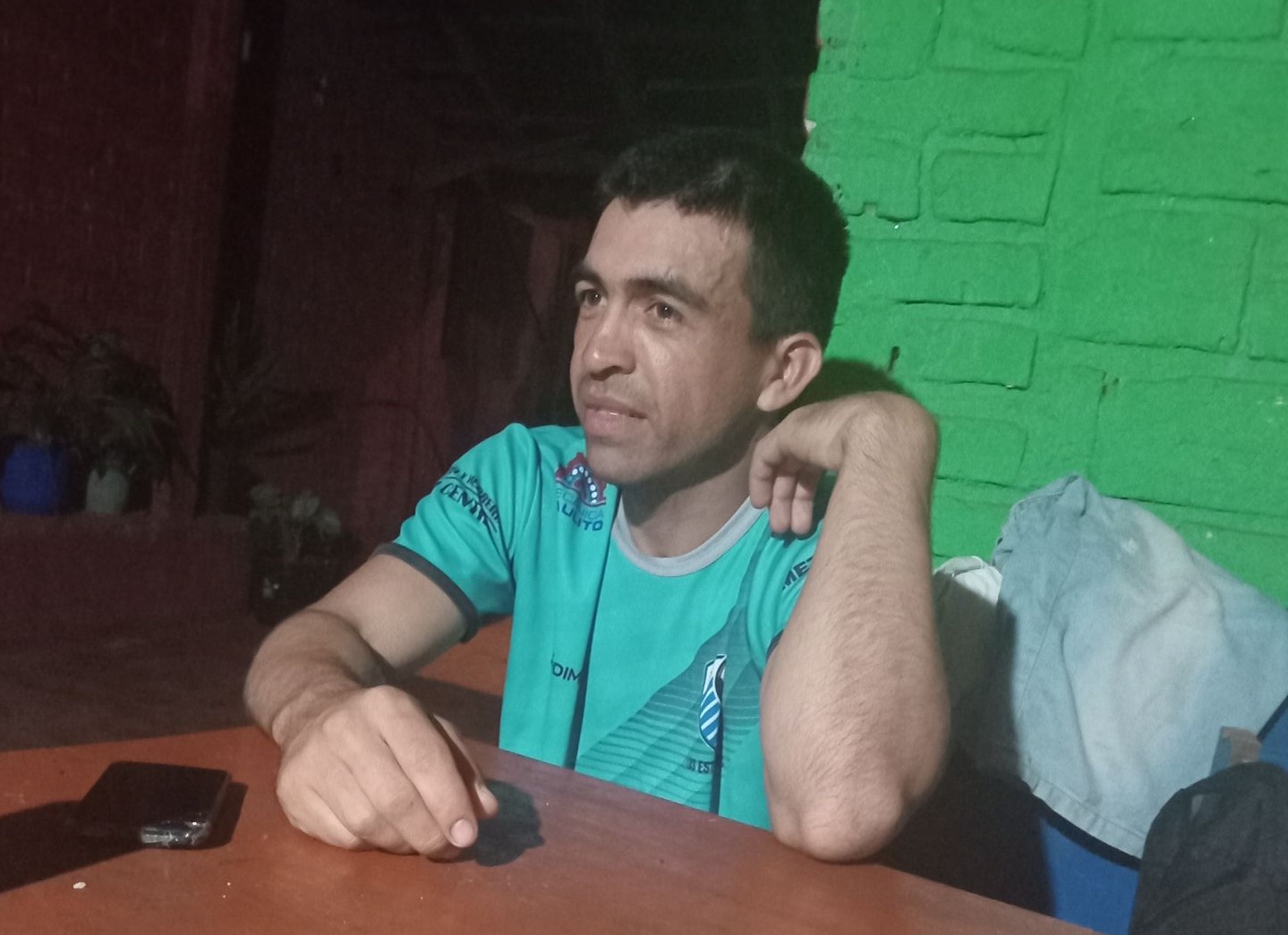 “Sí re detenido está”: golpeó y lesionó a su mujer y su hijo, no pasó ni un solo día preso y se ríe de las víctimas