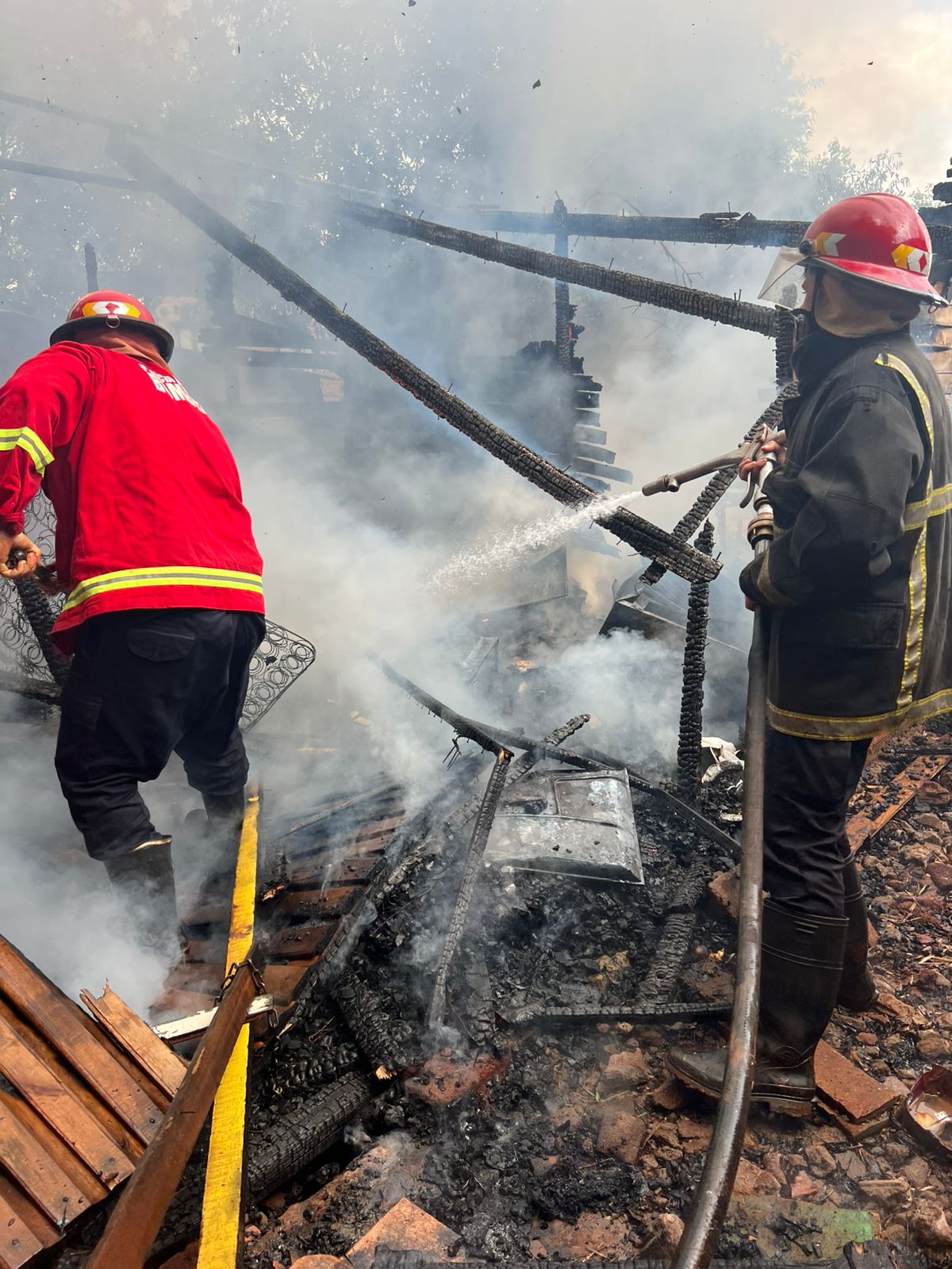 Sospechan intencionalidad en incendio en Barrio Norte