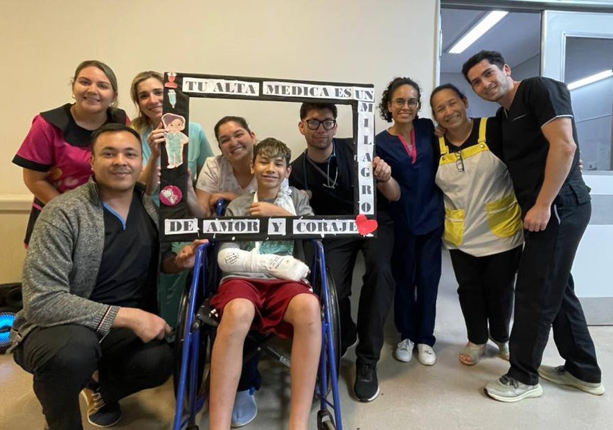 “Tu alta médica es un milagro de amor y coraje”: dieron de alta al nene que sobrevivió a la tragedia del Yazá