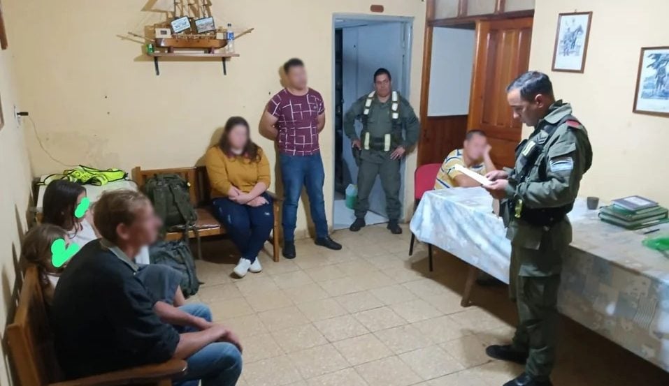 Escándalo judicial: no ubican al gendarme que fue sorprendido con dos menores en un camping de Panambí