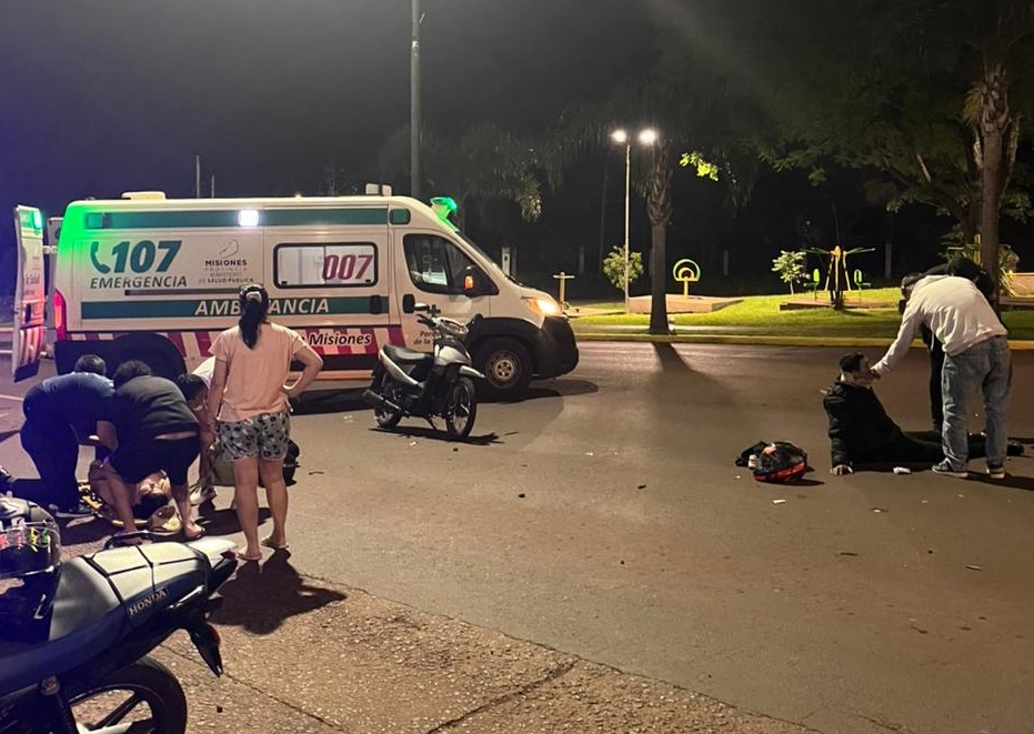 Choque entre motos dejó tres lesionados en la autovía de Oberá