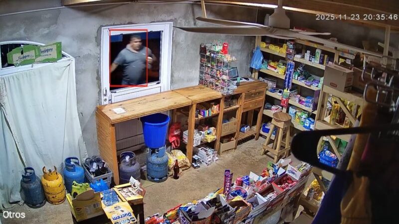 Borracho, con machete y amenazando a todos: terminó preso