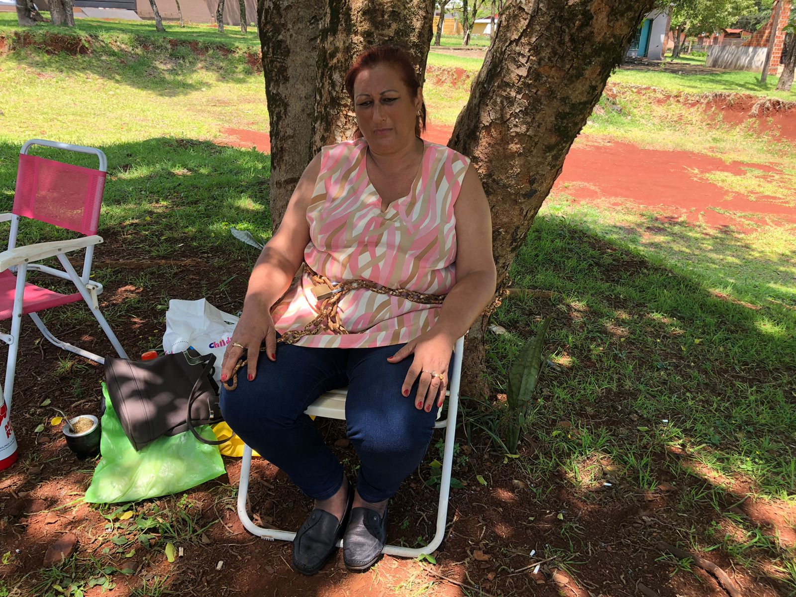 Se encadenó frente al Edificio de Tribunales de Oberá y denunció que es víctima de “un plan mafioso”