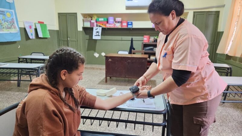 Estamos con Vos acercó servicios de salud y de asesoramiento para vecinos de Cerro Azul