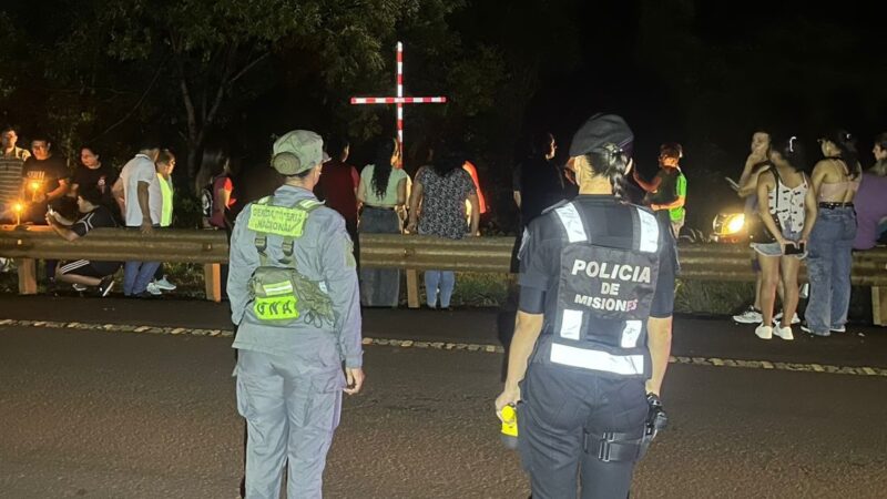 A dos meses de la tragedia del Yazá: colocaron una cruz y pidieron la señalización del puente