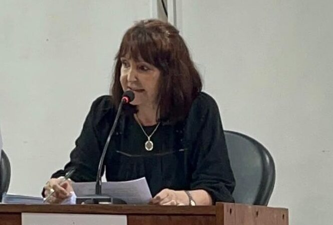 Empecinada en impedir, la concejal libertaria Mara Frontini perdió por goleada