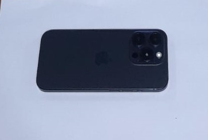 Dijo que compró de “buena fe” un IPhone 15 en 25 mil pesos: lo tuvo que devolver porque era robado