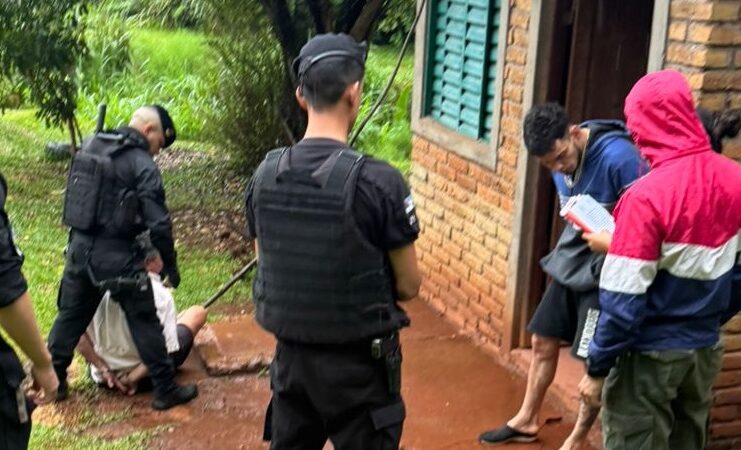 Detuvieron a un gendarme retirado y familiares por robo e incendio de una casa