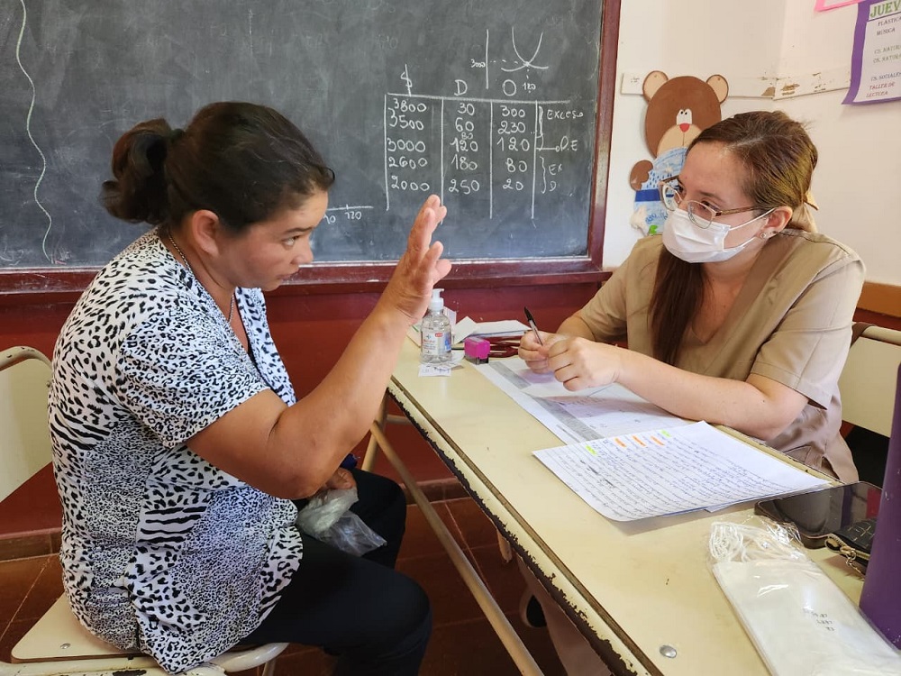 Con una gran convocatoria, Estamos con vos acercó servicios integrales en El Alcázar