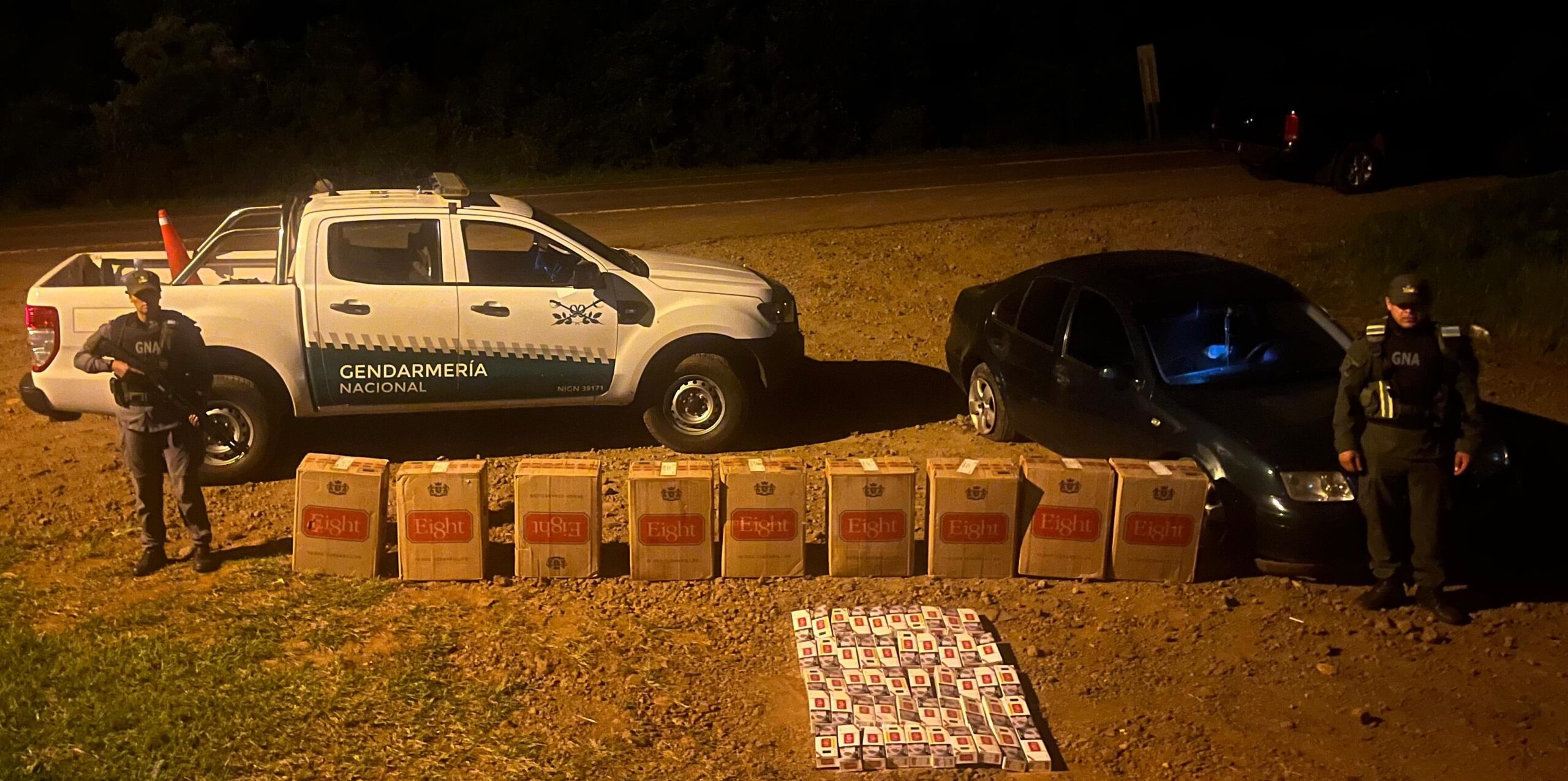 Gendarmería detuvo a dos policías con cigarrillos de contrabando en Aristóbulo