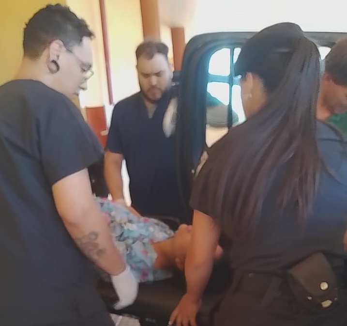 Policías de Villa Bonita asistieron a una joven con trabajo de parto