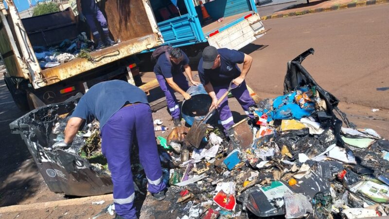 Se quemaron dos contenedores de residuos del centro de Oberá: sospechan que fue intencional