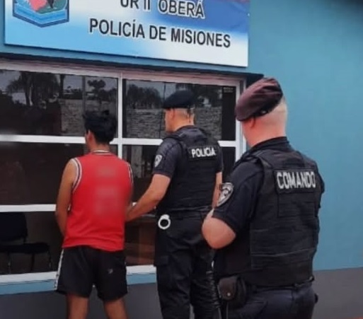 Se desconocieron el primer día del año y terminaron a los cuchillazos