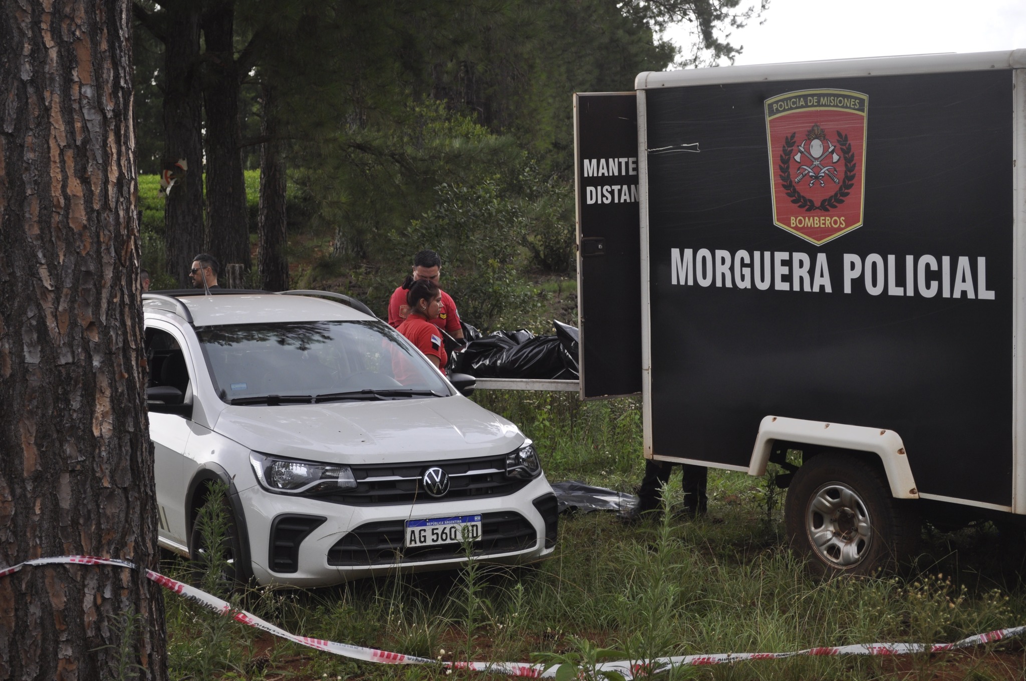 Hallaron un machete y ropa con sangre que serían del homicida de Von Steiger