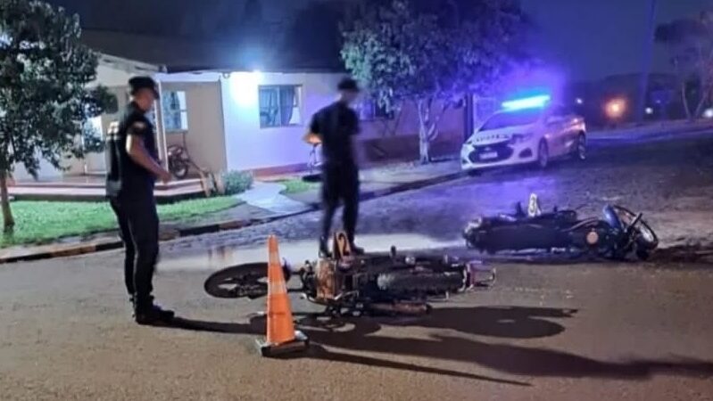 Una joven padeció fracturas por choque de motos en Campo Viera