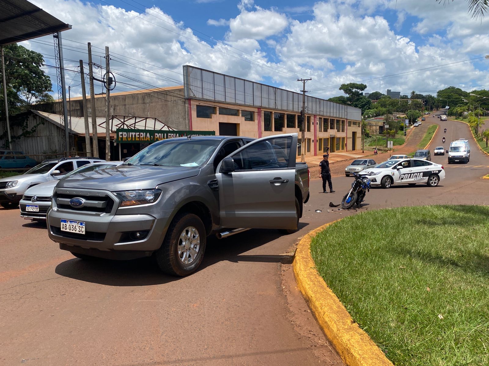 Motociclista herido por choque con una Ford Ranger en Oberá