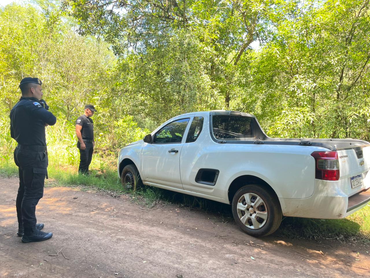 Denunció que dejó la camioneta estacionada con las llaves puestas y le robaron en Campo Viera