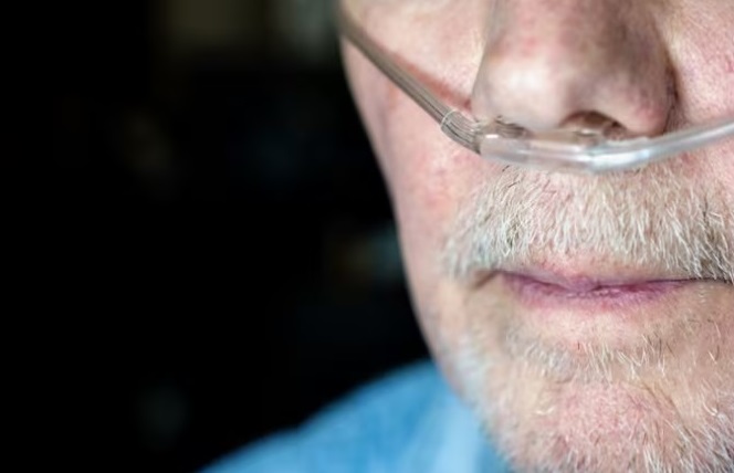 Piden ayuda para un vecino de Colonia Paraíso que requiere asistencia de oxígeno