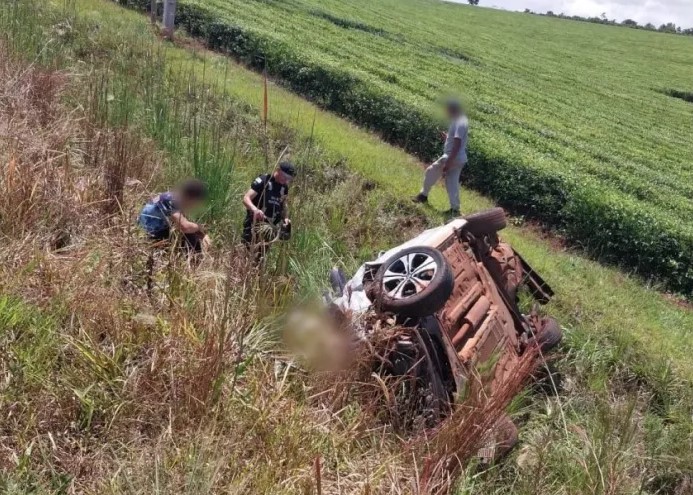 Un conductor resultó lesionado tras volcar con su auto en Alvear