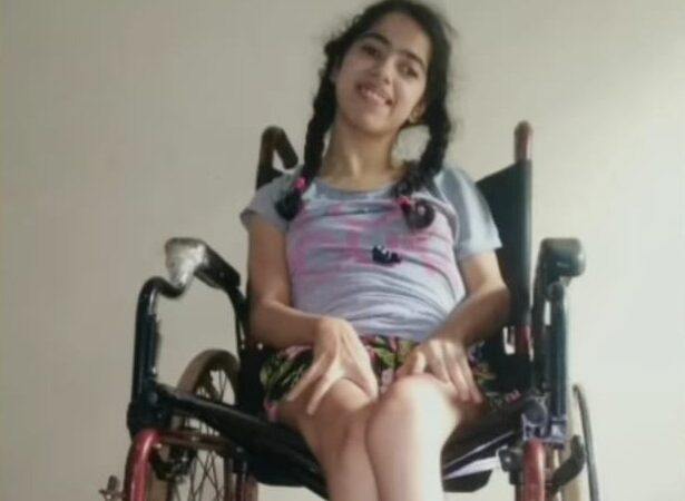 Ayudemos a Milagros: campaña solidaria para que pueda tener la silla postural que necesita
